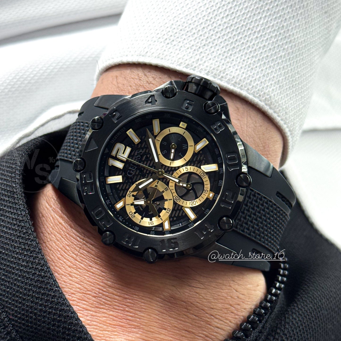 GUESS - GW0640G2